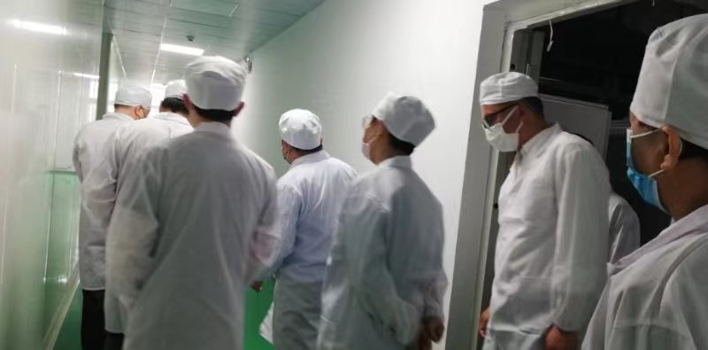 湖北省藥品監(jiān)督管理局朱與杰副局長(zhǎng)一行來(lái)公司調(diào)研